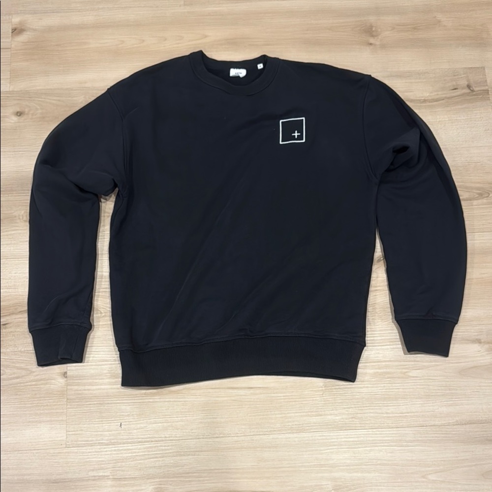 KOTN size medium Black Crewneck Sweater 100% organic cotton